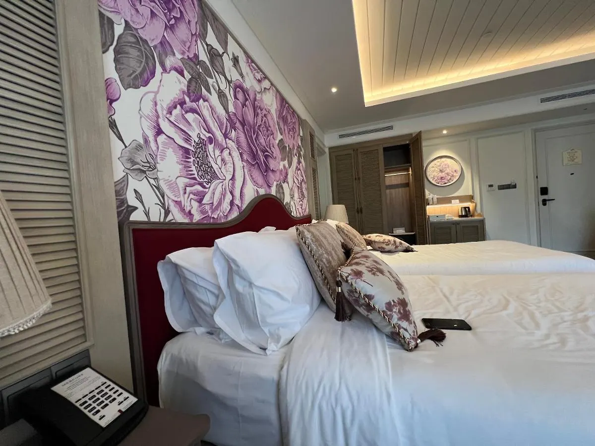 Nancy Grand Strip Vung Tau Villa 13 0*,
